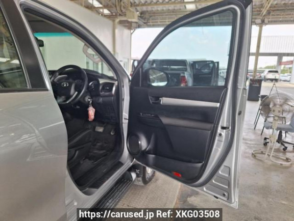 Used 2018 AT toyota hilux-revo GUN135R-DTTSHT Image[13]