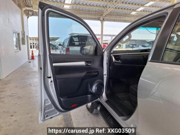 Used 2018 AT toyota hilux-revo GUN135R-DTTSHT Image[18]