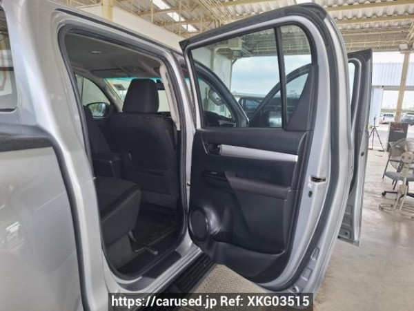 Used 2018 AT toyota hilux-revo GUN135R-DTTSHT Image[15]