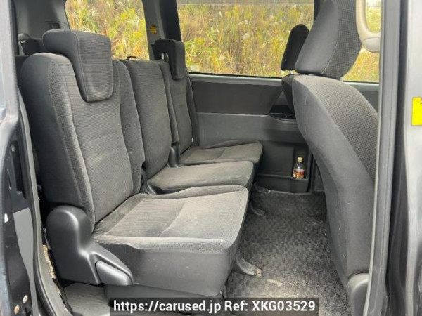 Used 2007 AT toyota noah ZRR70G Image[10]