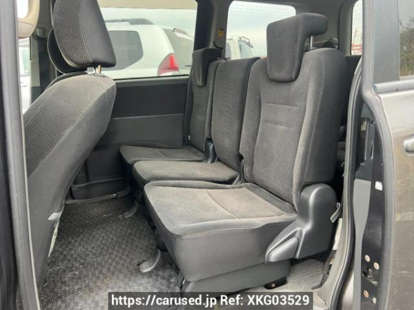 Used 2007 AT toyota noah ZRR70G Image[11]