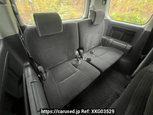 Used 2007 AT toyota noah ZRR70G Image[12]