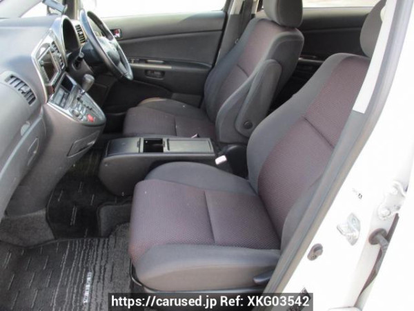 Used 2004 AT toyota wish ZNE10G Image[14]