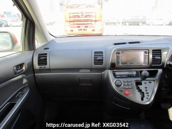 Used 2004 AT toyota wish ZNE10G Image[19]
