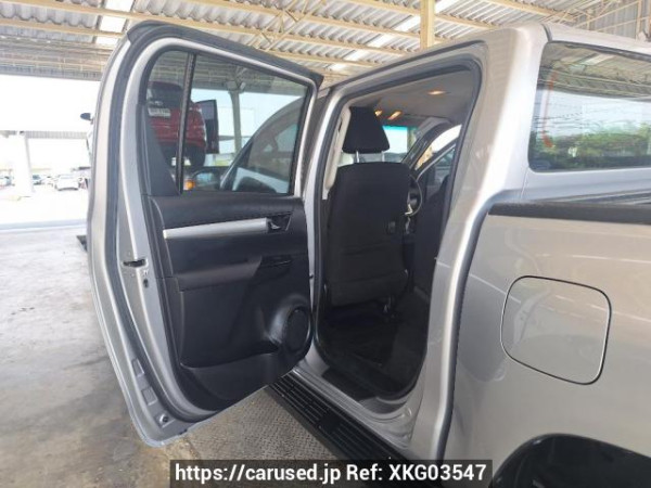 Used 2018 AT toyota hilux-revo GUN135R-DTTSHT Image[19]