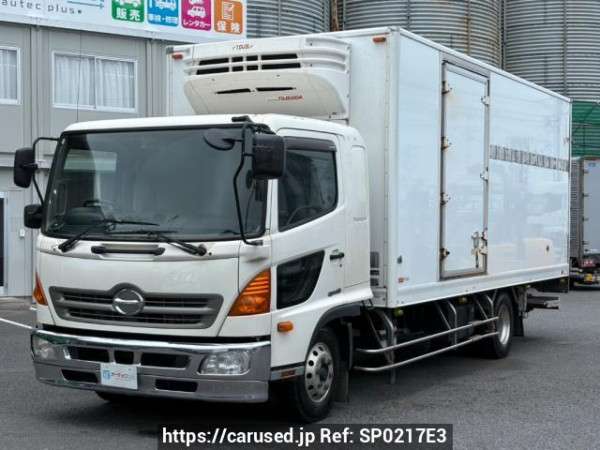 Used 2013 MT hino ranger FD9JKAA Image[0]