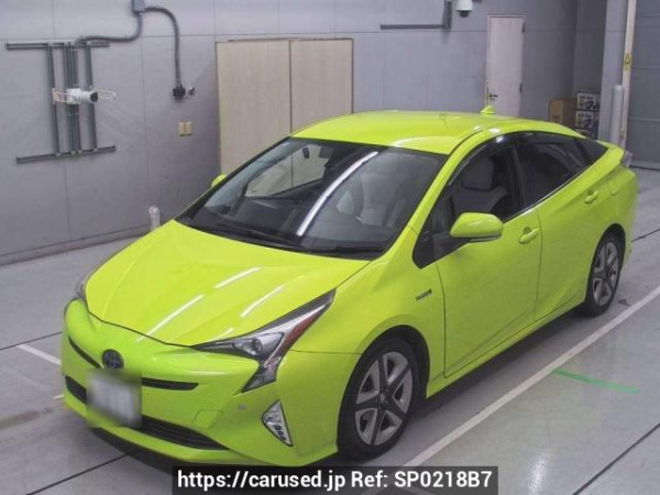 Used 2016 AT toyota prius ZVW50 Image[0]