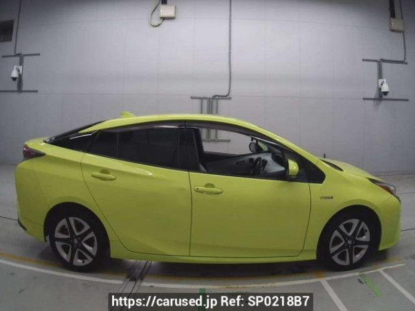 Used 2016 AT toyota prius ZVW50 Image[2]