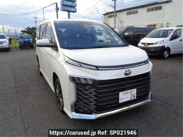 Used 2023 AT toyota voxy MZRA95W Image[0]