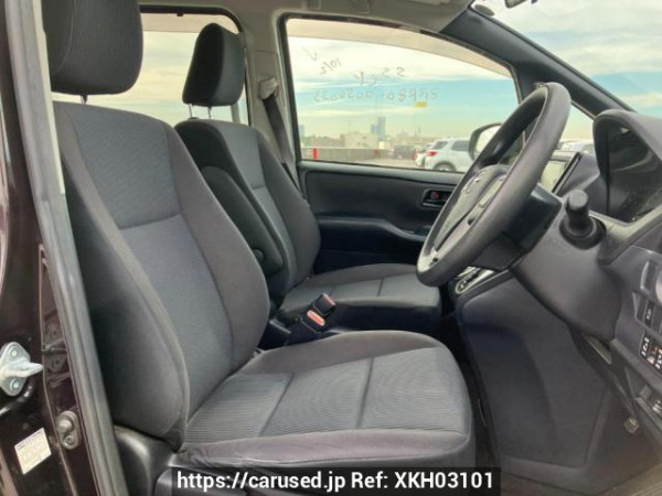 Used 2014 AT toyota noah ZRR80G Image[12]