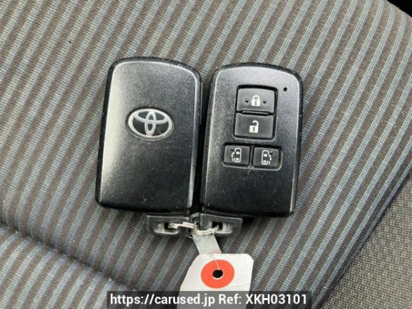 Used 2014 AT toyota noah ZRR80G Image[31]