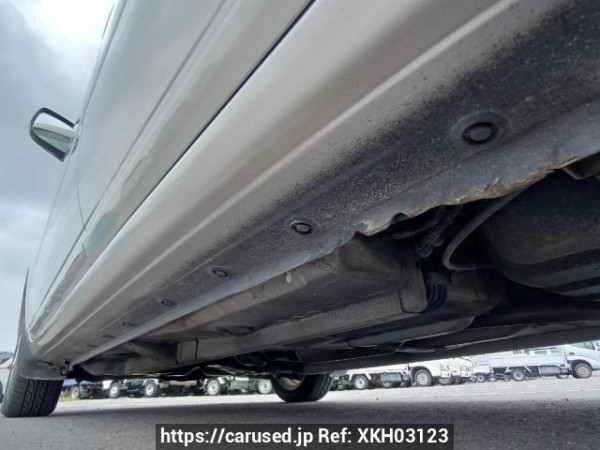 Used 2004 AT toyota raum NCZ20 Image[33]