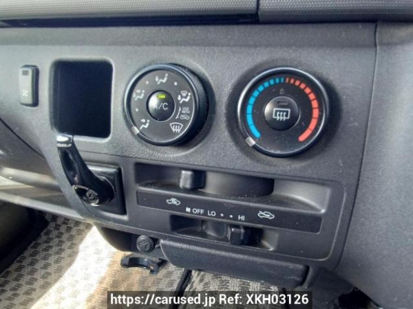 Used 2004 AT toyota hiace-van KDH205V Image[25]