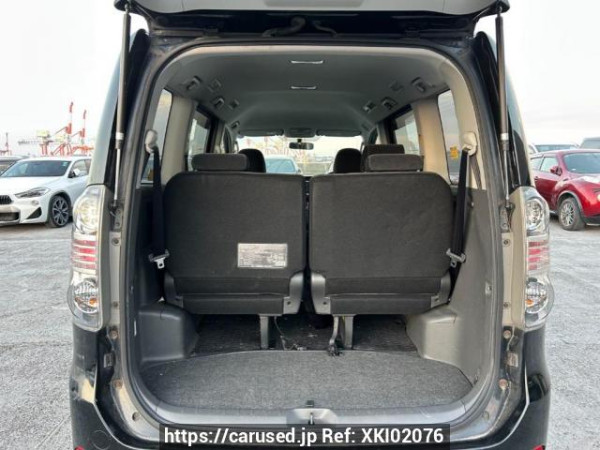 Used 2008 AT toyota voxy ZRR75G Image[8]