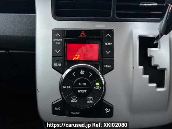 Used 2010 AT toyota voxy ZRR75W Image[25]