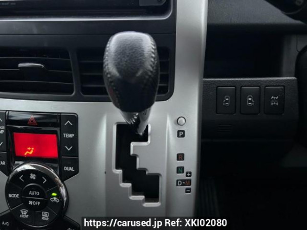 Used 2010 AT toyota voxy ZRR75W Image[28]
