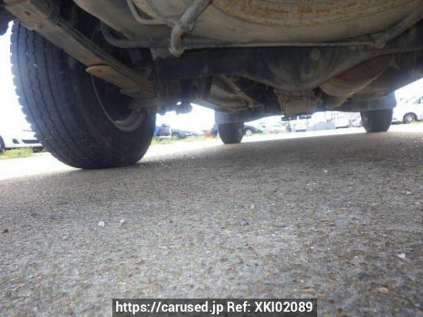 Used 2004 AT toyota hiace-van TRH112V Image[35]