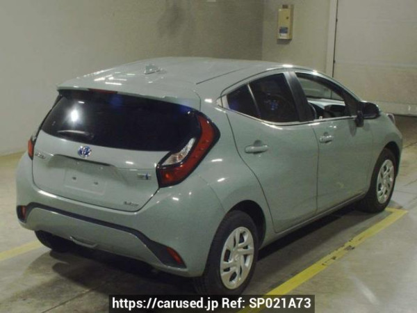 Used 2022 AT toyota aqua MXPK16 Image[1]