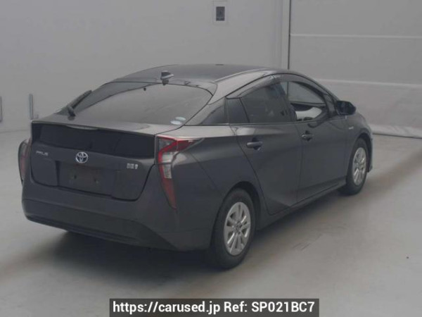 Used 2015 AT toyota prius ZVW50 Image[1]