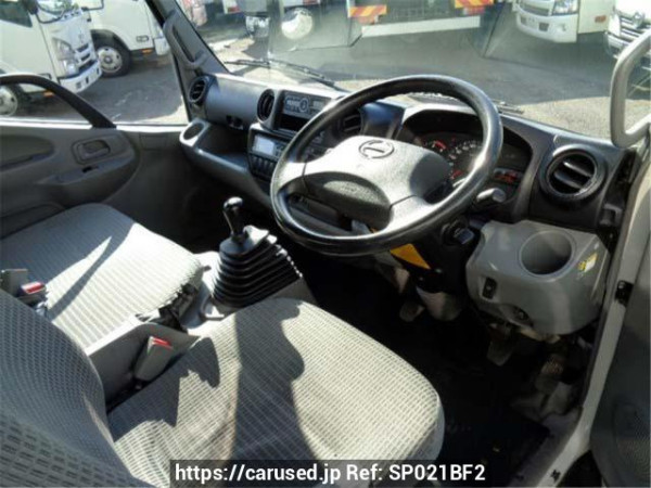 Used 2018 MT hino dutro XZC645M Image[2]