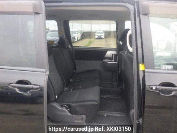 Used 2008 AT toyota voxy ZRR70W Image[13]