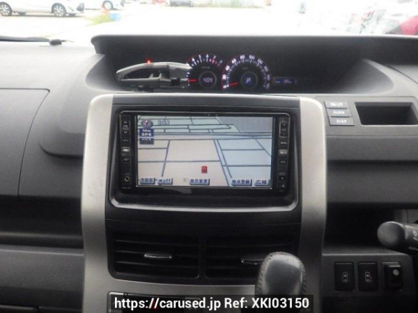 Used 2008 AT toyota voxy ZRR70W Image[20]