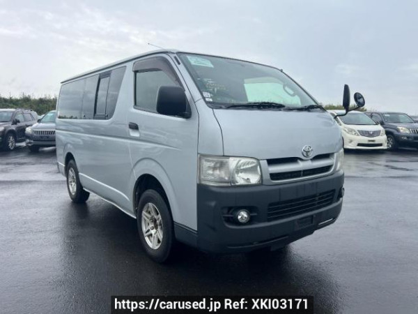 Used 2005 MT toyota regiusace-van KDH205V Image[0]