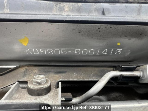 Used 2005 MT toyota regiusace-van KDH205V Image[11]