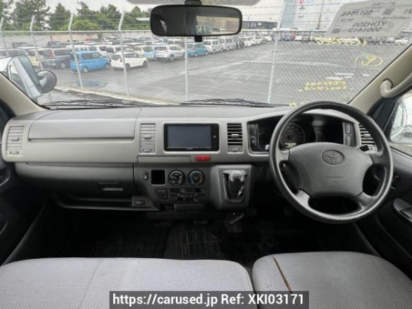 Used 2005 MT toyota regiusace-van KDH205V Image[17]