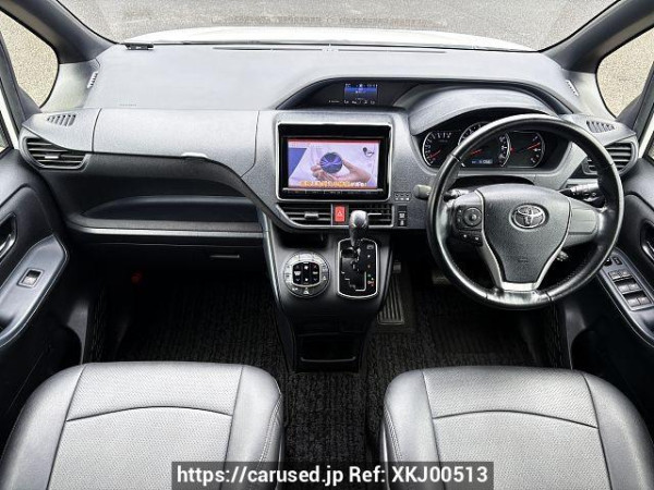 Used 2014 AT toyota voxy DBA-ZRR80G Image[1]