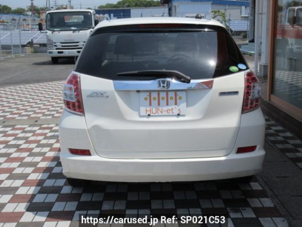 Used 2013 AT honda fit-shuttle-hybrid GP2 Image[2]