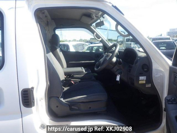Used 2004 AT nissan caravan-van VPE25 Image[11]