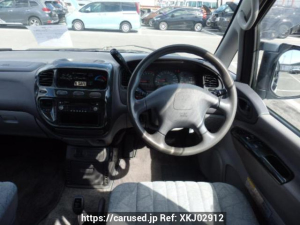 Used 2004 AT mitsubishi delica-spacegear PD6W Image[18]