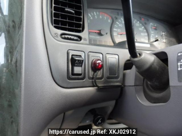 Used 2004 AT mitsubishi delica-spacegear PD6W Image[23]