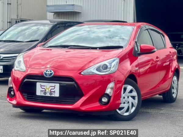 Used 2015 AT toyota aqua NHP10 Image[0]
