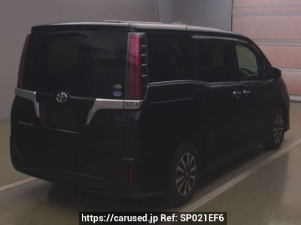 Used 2017 AT toyota esquire ZRR80G Image[1]