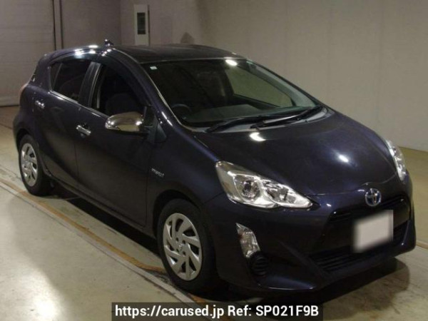Used 2015 AT toyota aqua NHP10 Image[2]