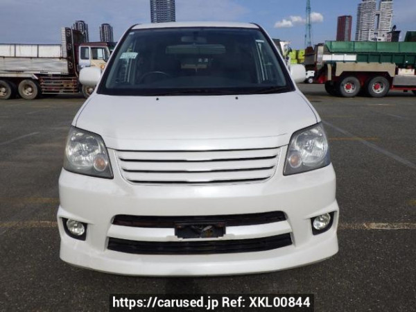 Used 2002 AT toyota noah AZR60G Image[1]