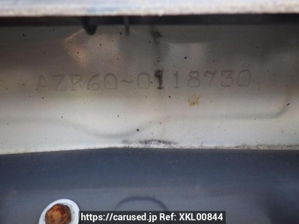 Used 2002 AT toyota noah AZR60G Image[12]