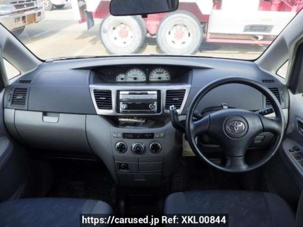 Used 2002 AT toyota noah AZR60G Image[18]