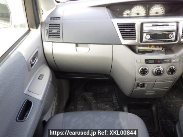 Used 2002 AT toyota noah AZR60G Image[19]