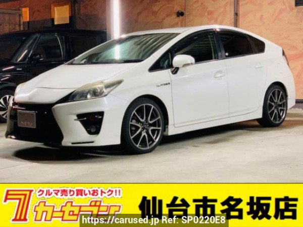 Used 2013 AT toyota prius ZVW30 Image[0]