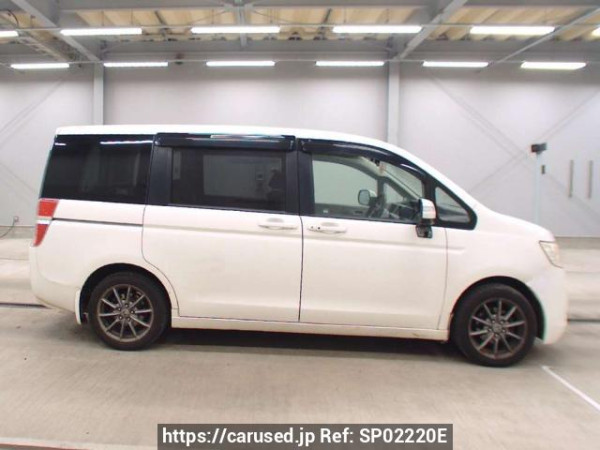 Used 2010 AT honda step-wgn RK2 Image[2]