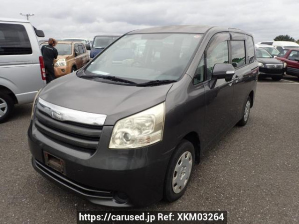 Used 2008 AT toyota noah ZRR70G Image[2]