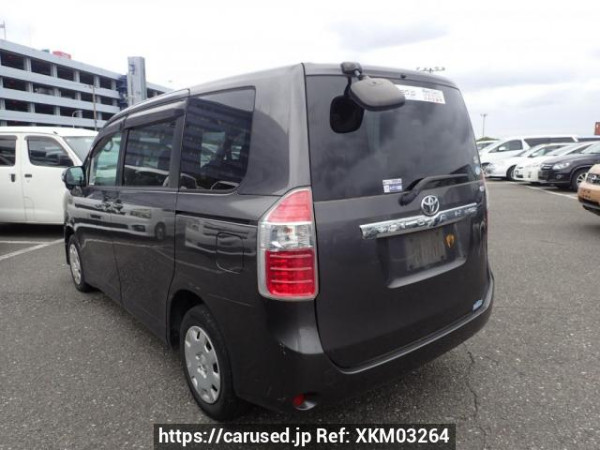 Used 2008 AT toyota noah ZRR70G Image[3]
