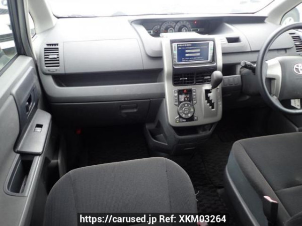 Used 2008 AT toyota noah ZRR70G Image[16]