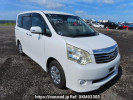 Toyota Noah ZRR70G