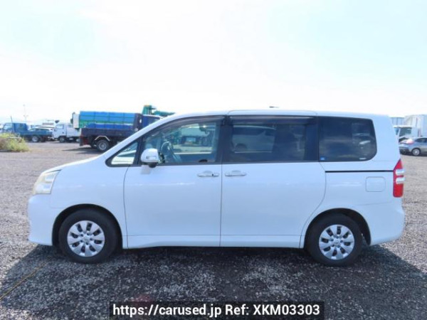 Used 2010 AT toyota noah ZRR70G Image[3]