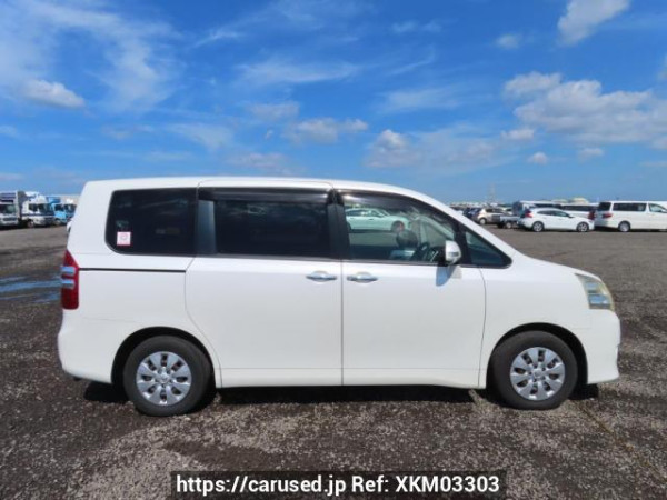 Used 2010 AT toyota noah ZRR70G Image[7]