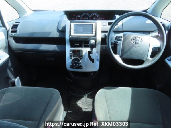 Used 2010 AT toyota noah ZRR70G Image[22]